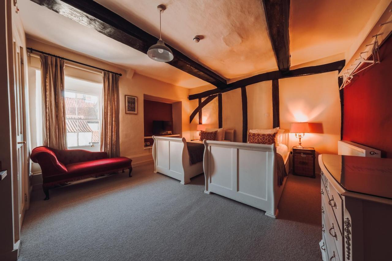 The Black Lion Hotel リトル・ウォルシングハム エクステリア 写真